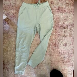 Men’s License to Train Lulu lemon jogger
